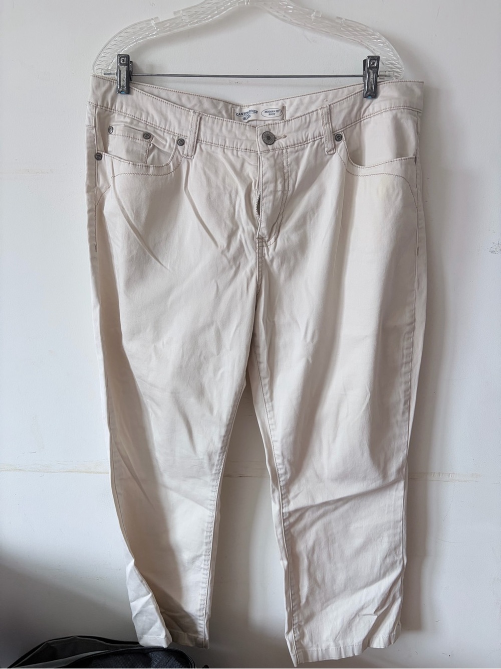Canyon River Blues Cream Straight-Leg Jeans